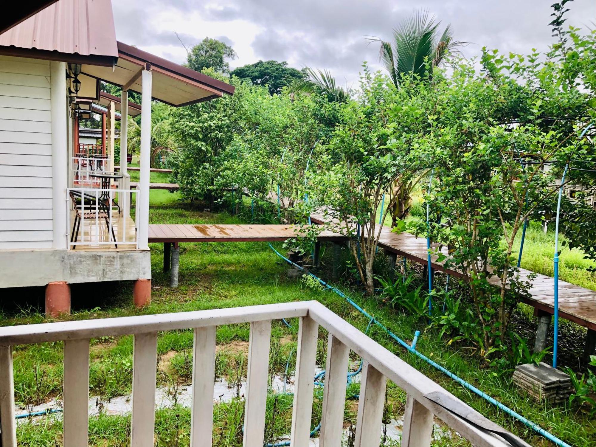 Baan Thung Home Stay Prasat Exterior photo