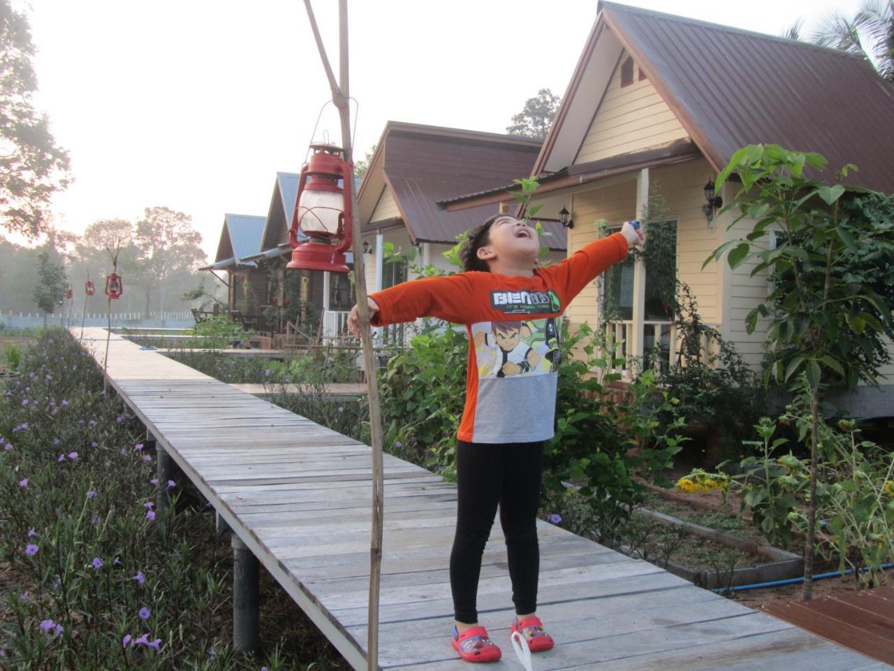 Baan Thung Home Stay Prasat Exterior photo
