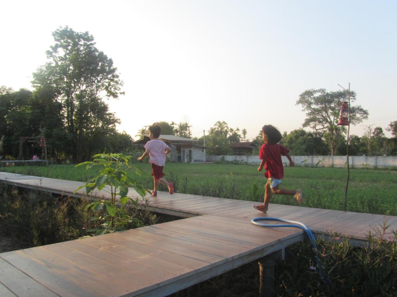 Baan Thung Home Stay Prasat Exterior photo