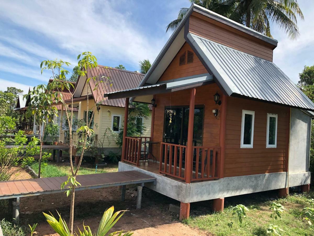Baan Thung Home Stay Prasat Exterior photo